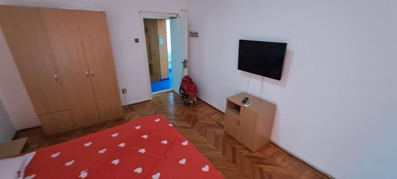 Apartament Grigore Etaj 2 Мангалия Екстериор снимка