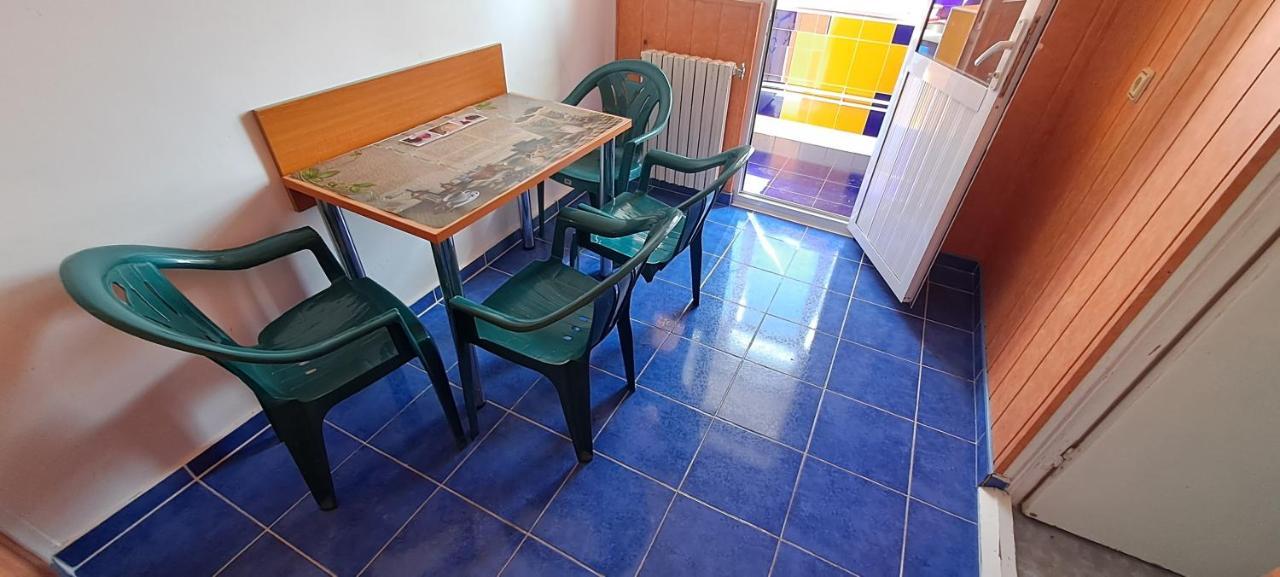 Apartament Grigore Etaj 2 Мангалия Екстериор снимка